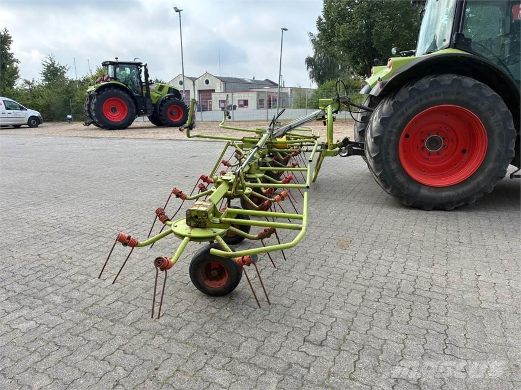 CLAAS VOLTO 870 Rakes and tedders