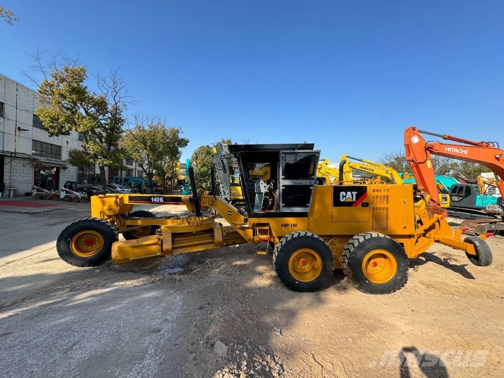 CAT 140K Graders