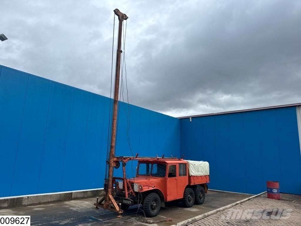 Dodge WC 63 M 6x6 All terrain cranes