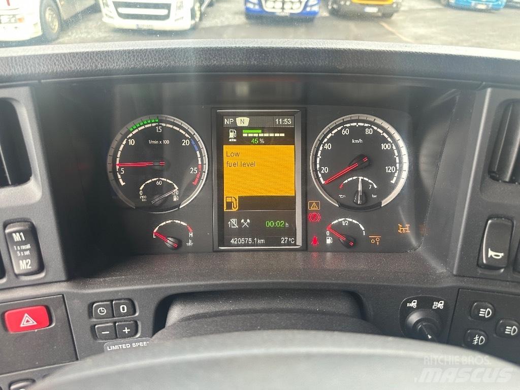 Scania R580 6x2*4 Hook lift trucks