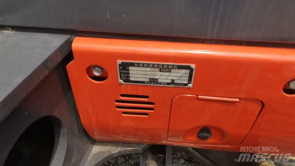 Kubota KX 165 Crawler excavators