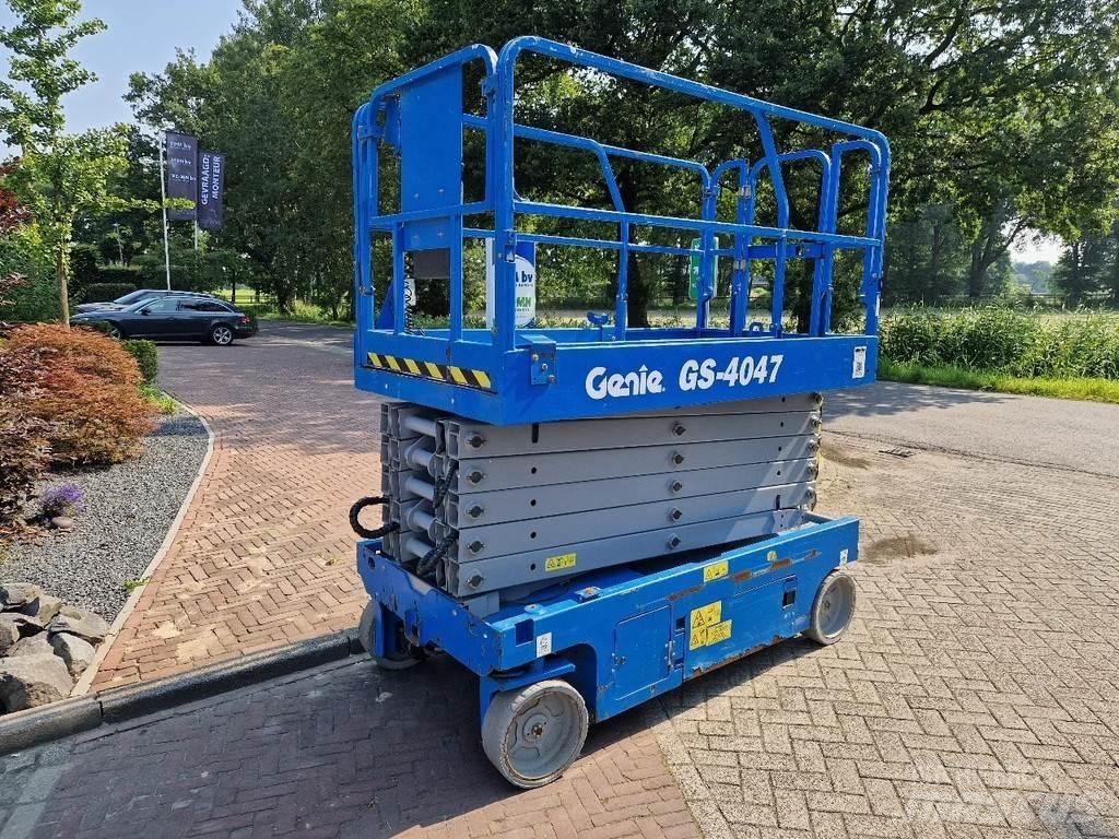 Genie GS-4047 Scissor lifts
