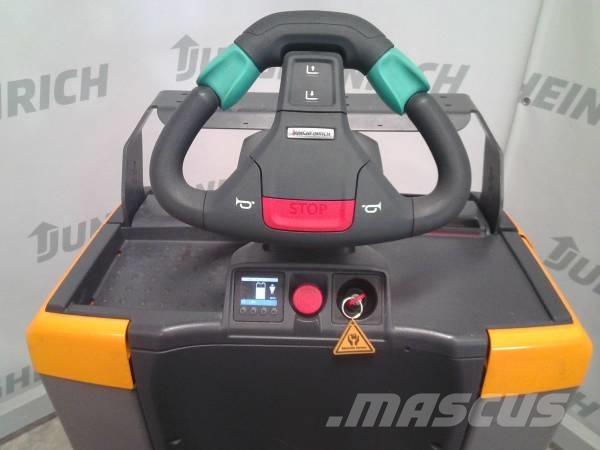 Jungheinrich ECE 225 Low lift order picker