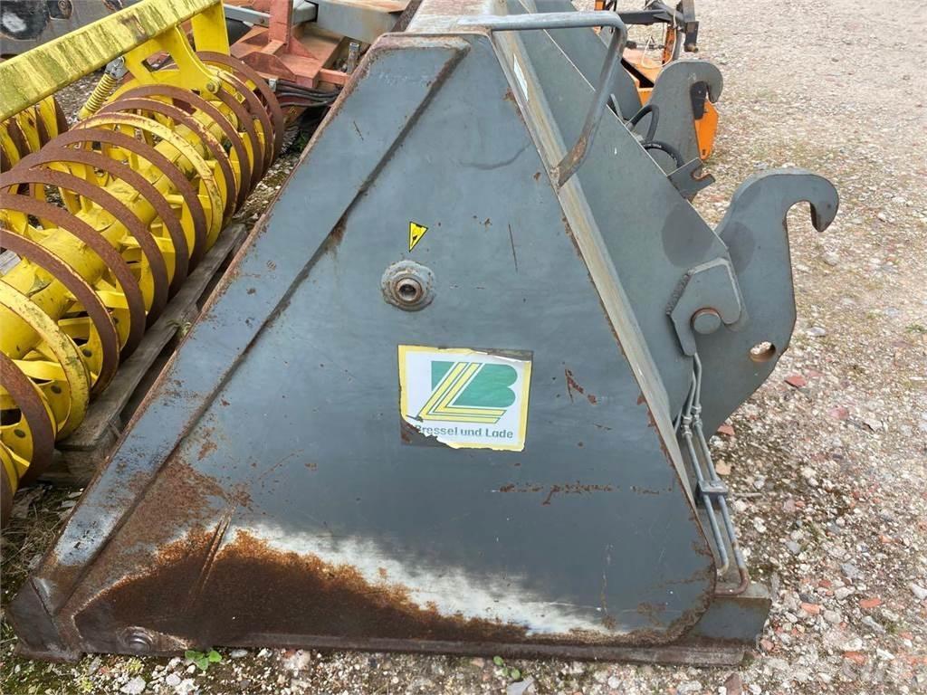 Bressel 2000 Front loader accessories