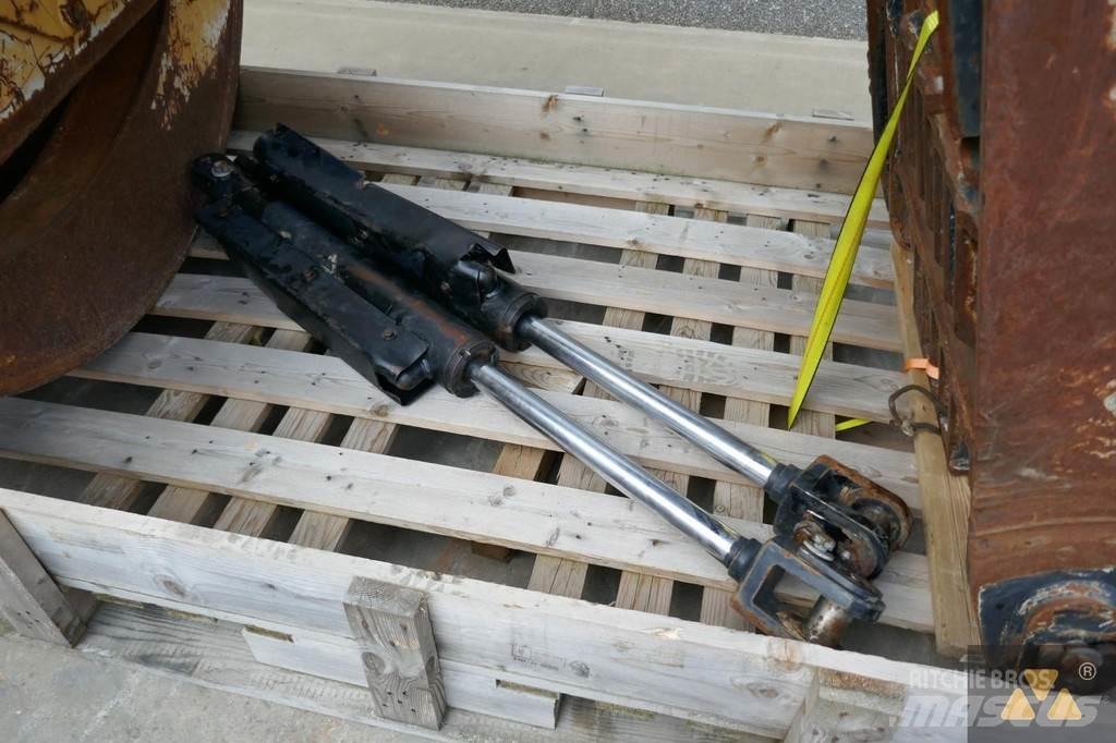 CAT 525D Grapple Transportation - Others