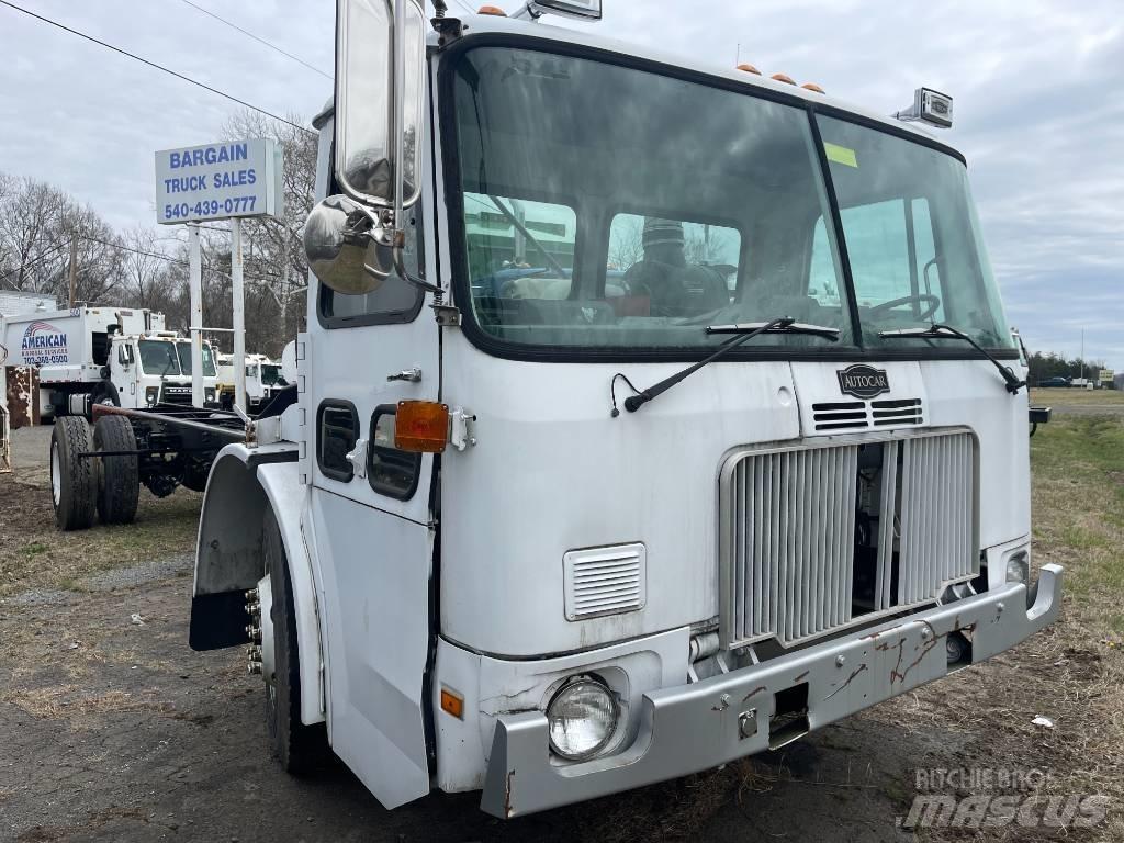 Autocar XPEDITOR Chassis Cab trucks