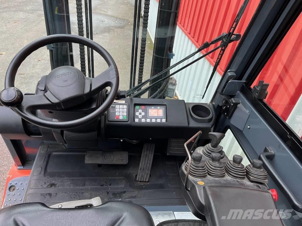 Toyota 8 FBMT 30 Electric forklift trucks
