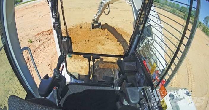 Takeuchi TB280FR Midi excavators  7t - 12t