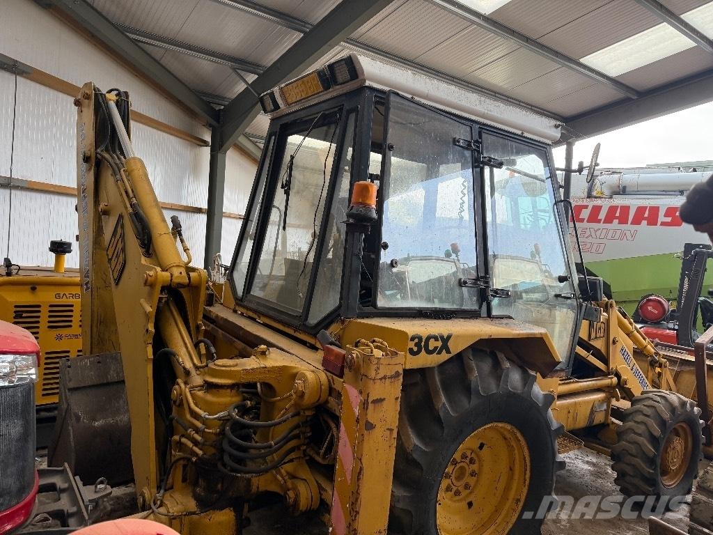JCB 3 CX Backhoe loaders