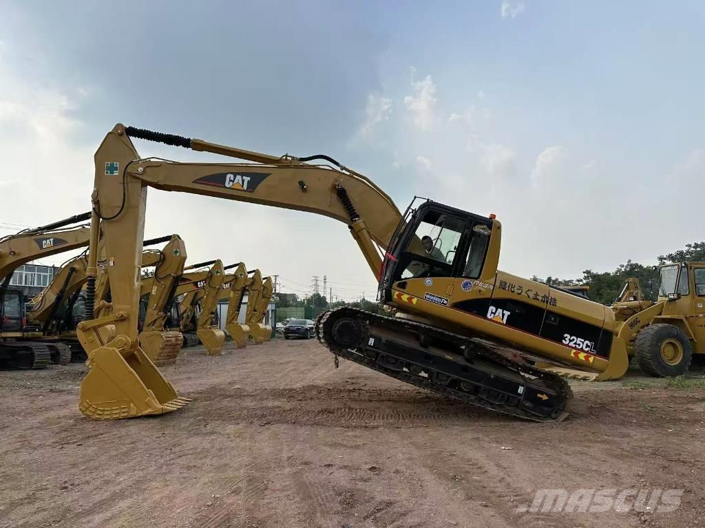 CAT 325 CL Crawler excavators