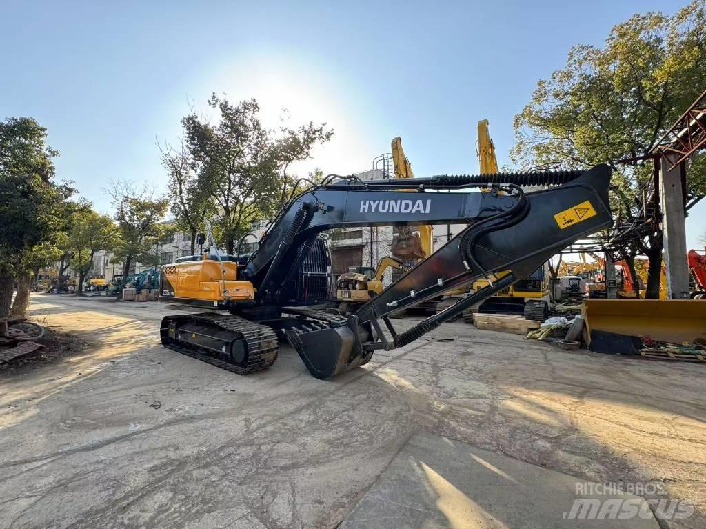 Hyundai 220lc Crawler excavators