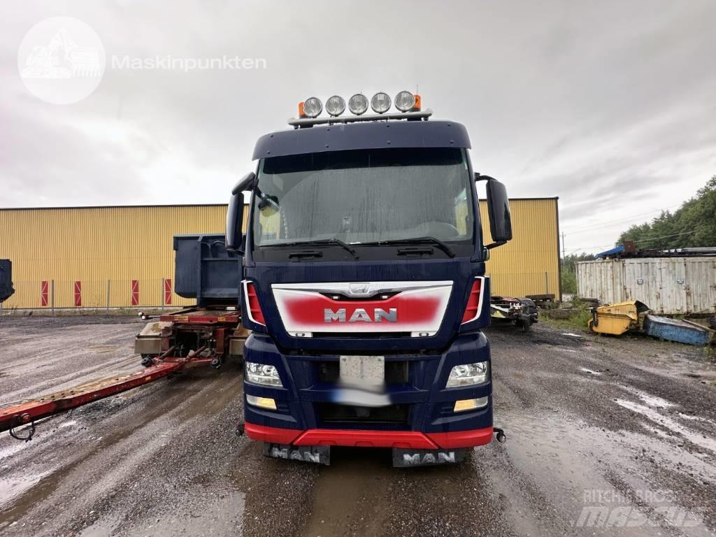 MAN TGX 26.480 Box body trucks