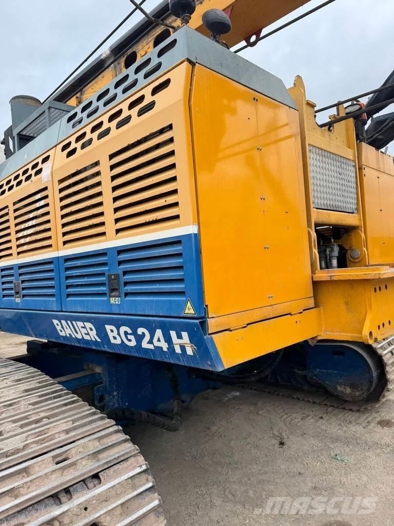 Bauer BG 24 H Heavy drills