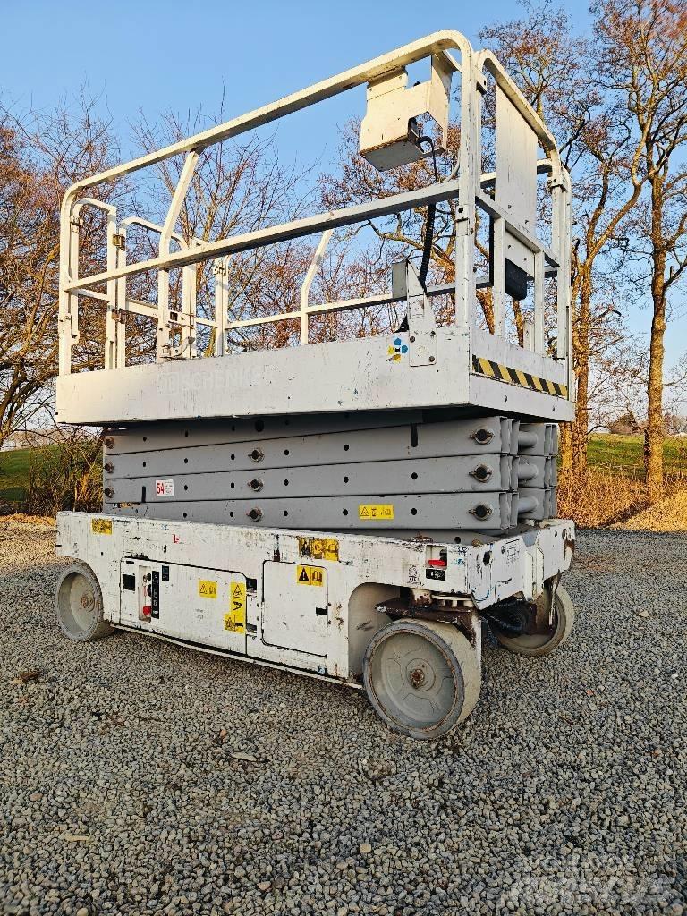 Genie 2646 Scissor lifts