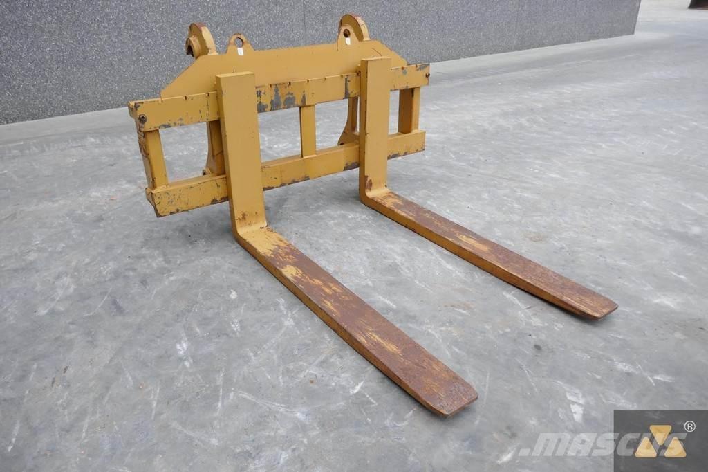 CAT 966/972 Forks Transportation - Others