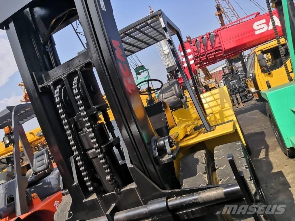 TCM 15 Ton Diesel trucks