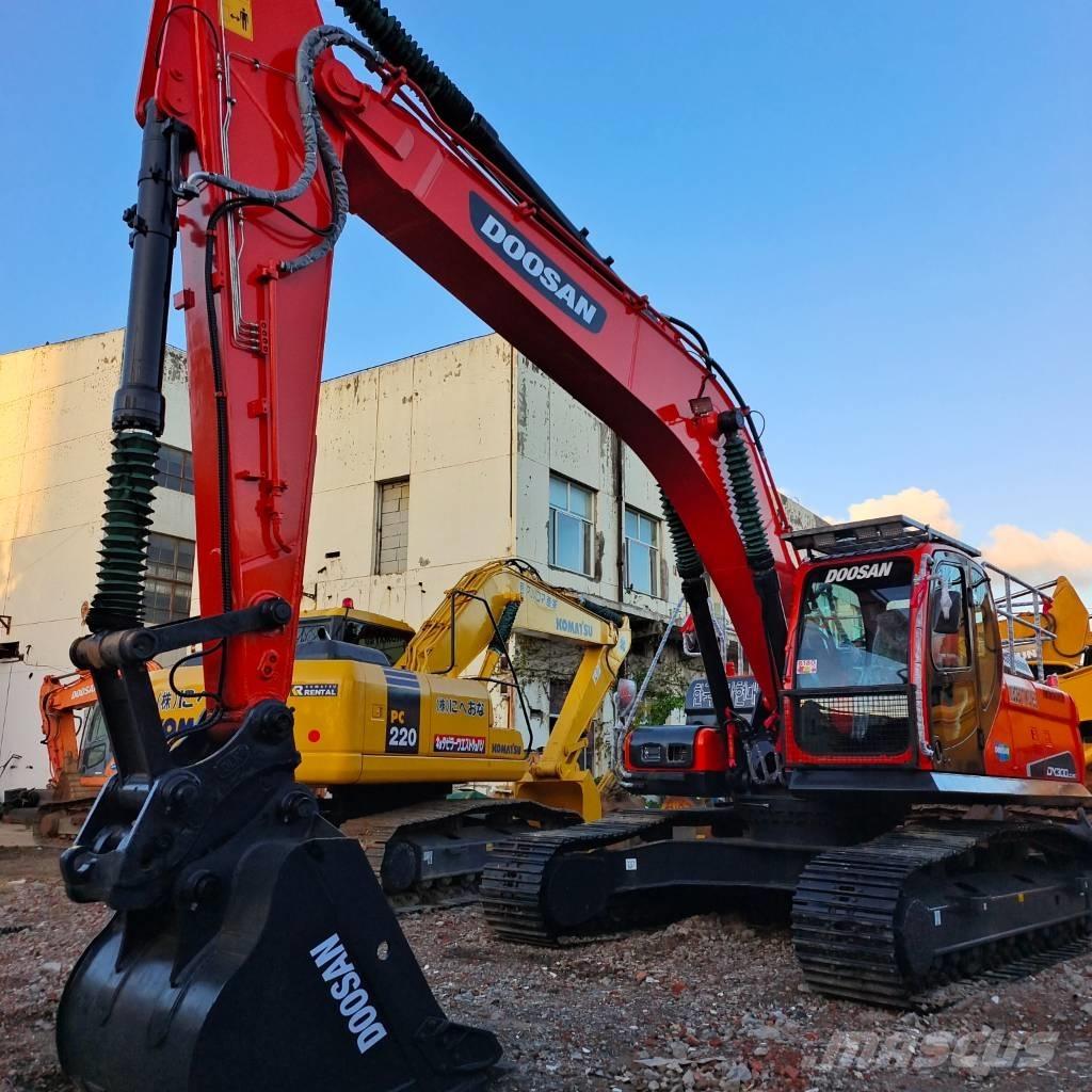Doosan DX 300 LCA Crawler excavators