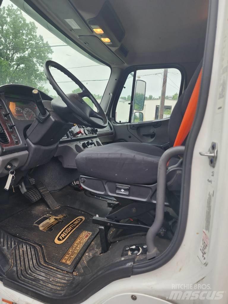 Freightliner M2 Tractor Units
