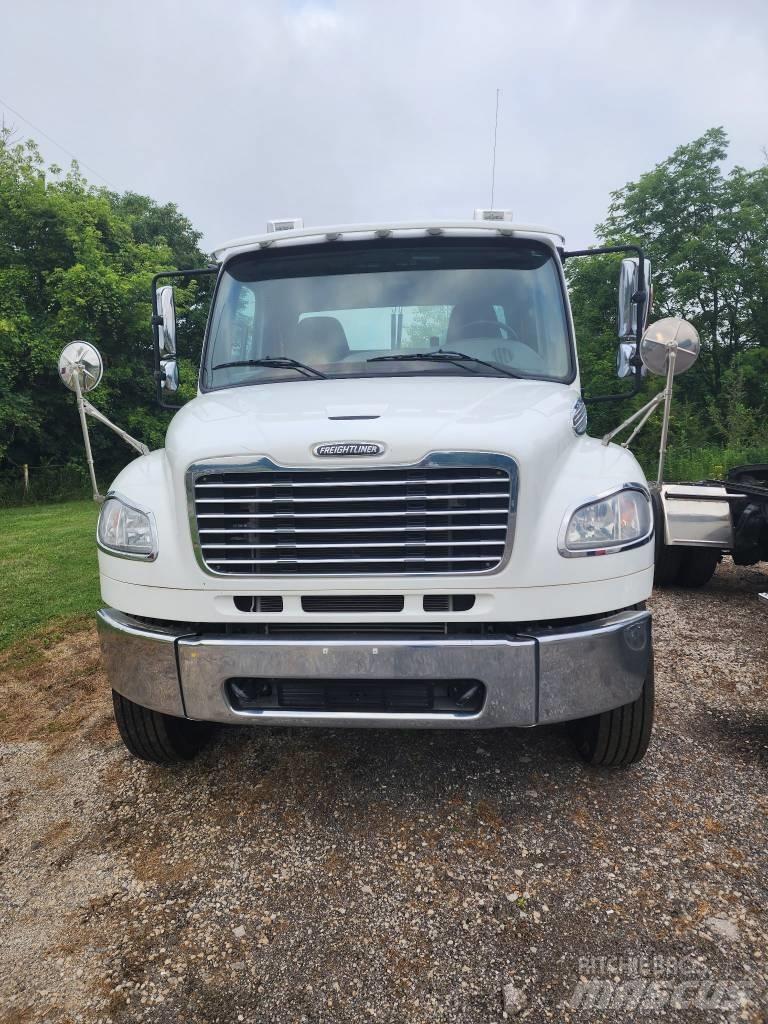 Freightliner M2 Tractor Units