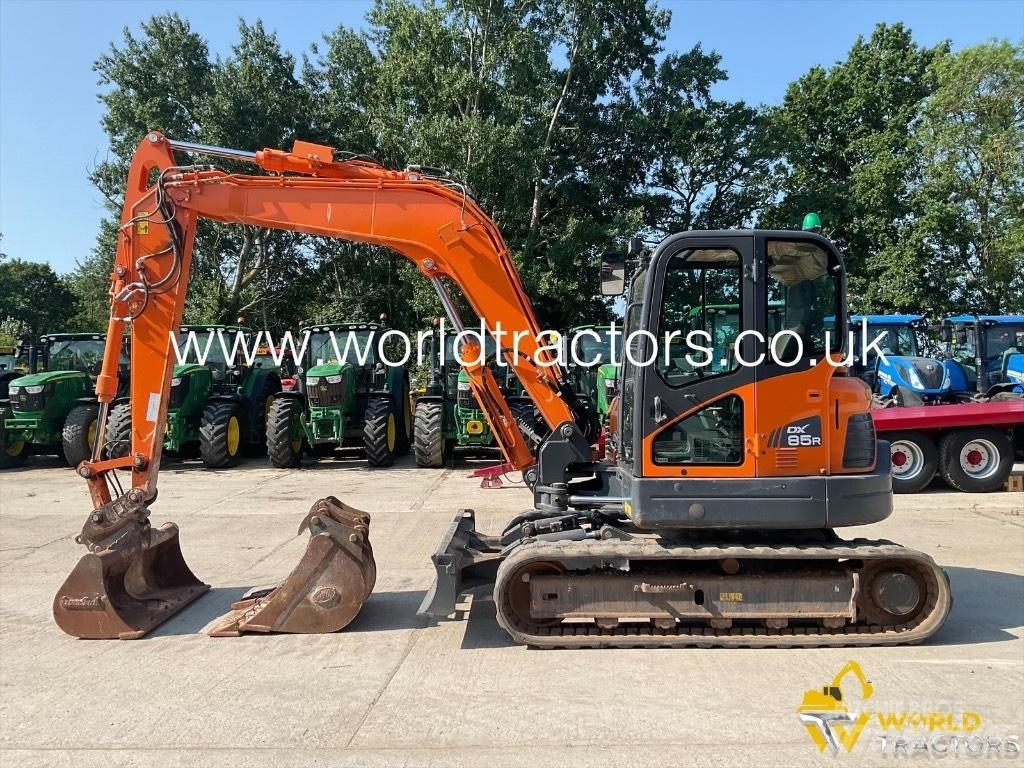 Doosan DX 85 R-3 Midi excavators  7t - 12t