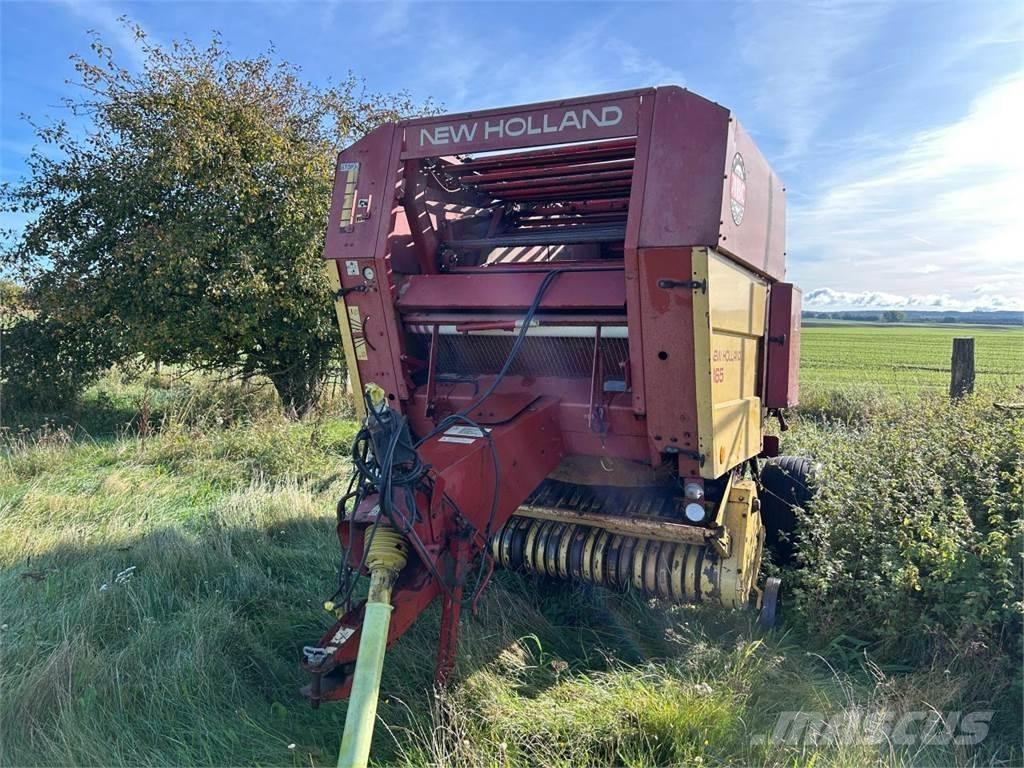 New Holland 865 Round balers
