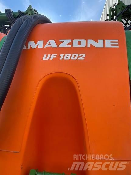 Amazone UF1602 Self-propelled sprayers