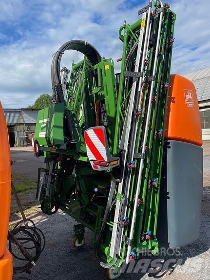 Amazone UF1602 Self-propelled sprayers