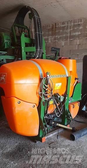 Amazone UF901 Self-propelled sprayers