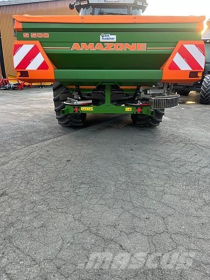 Amazone ZA-M 1501 Mineral spreaders