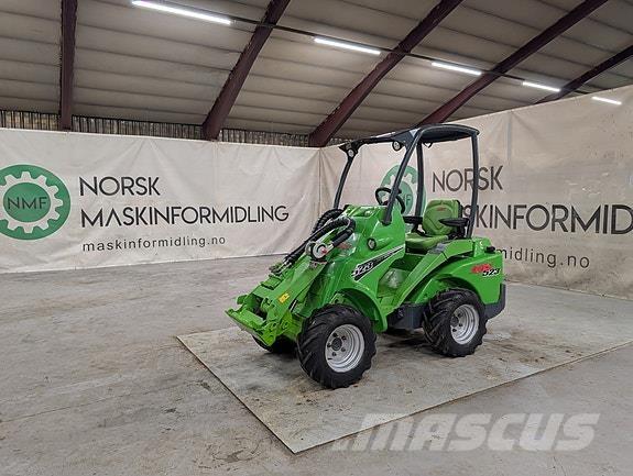 Avant 523 Tool carriers