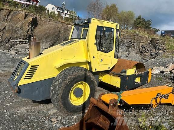 Bomag BW211 D-3 Asphalt pavers