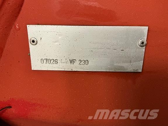  Dunn VF 230 Snow throwers