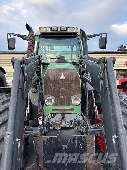 Fendt 716 Vario Tractors