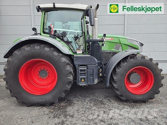 Fendt 942 VARIO Tractors