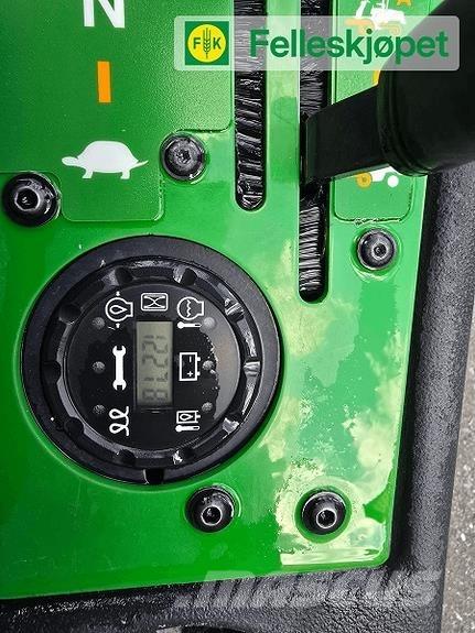 John Deere 1580 Groundcare - Others