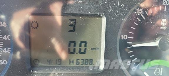 John Deere 5100R Tractors