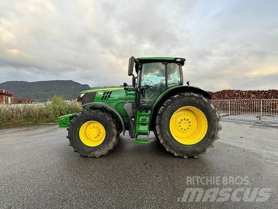 John Deere 6215R Tractors