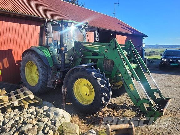 John Deere 6530 Tractors