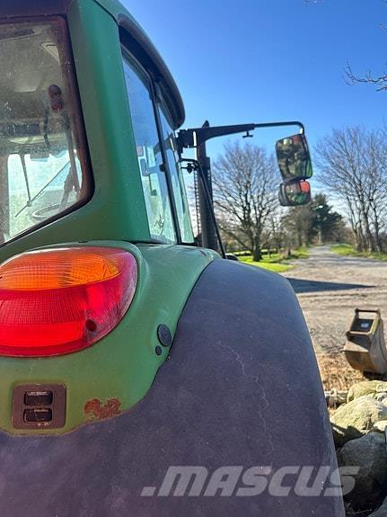 John Deere 6530 Tractors