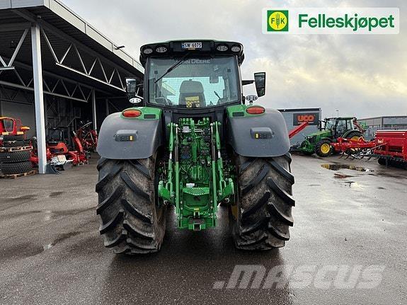 John Deere 6R 215 Tractors