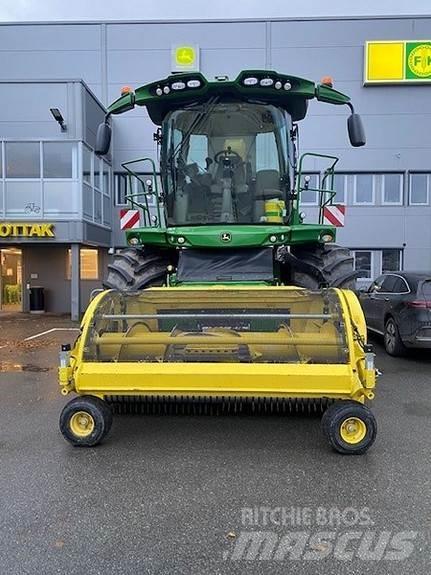 John Deere 8400 Windrowers