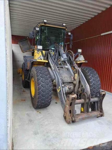 Komatsu WA200 PT Wheel loaders