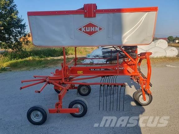 Kuhn GA 4121 GM Windrowers
