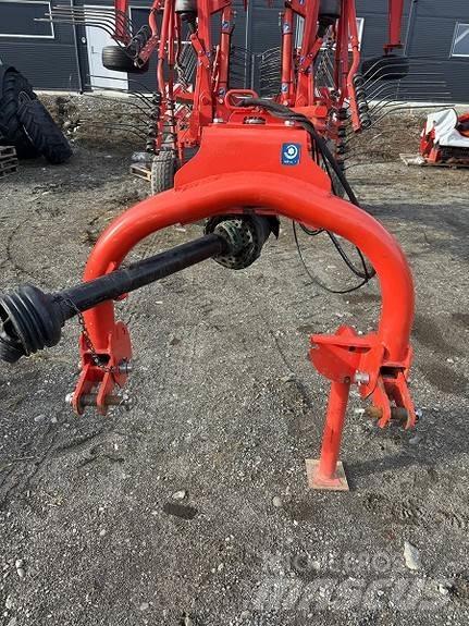 Kuhn GA7501 Windrowers