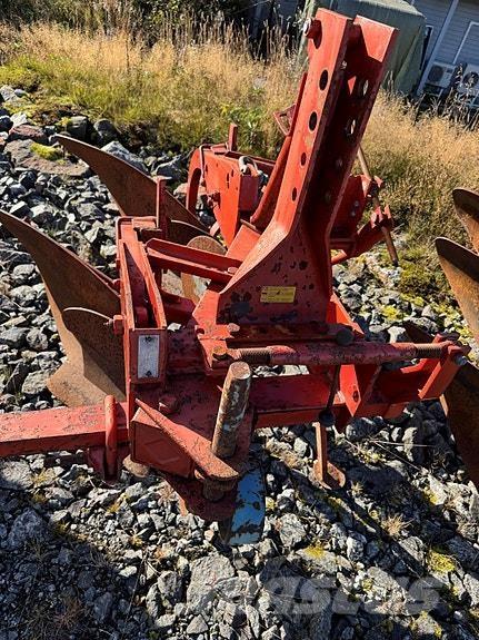 Kverneland 14 Conventional ploughs