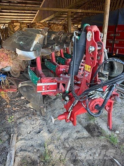 Kverneland 150S Conventional ploughs