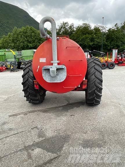 Rekord 8500 Manure spreaders