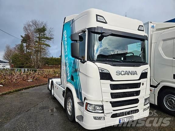 Scania R560 A6x2NB Tractor Units