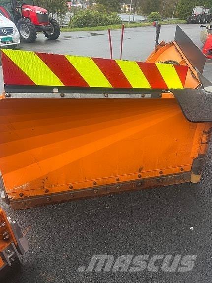 Schmidt KL-V32 Snow blades and plows