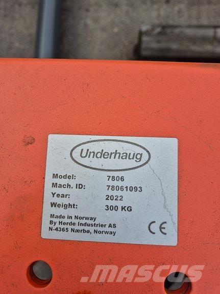 Underhaug 7813 Round balers